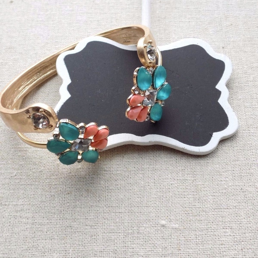 Set of Two Cuff Bracelets Jewelry